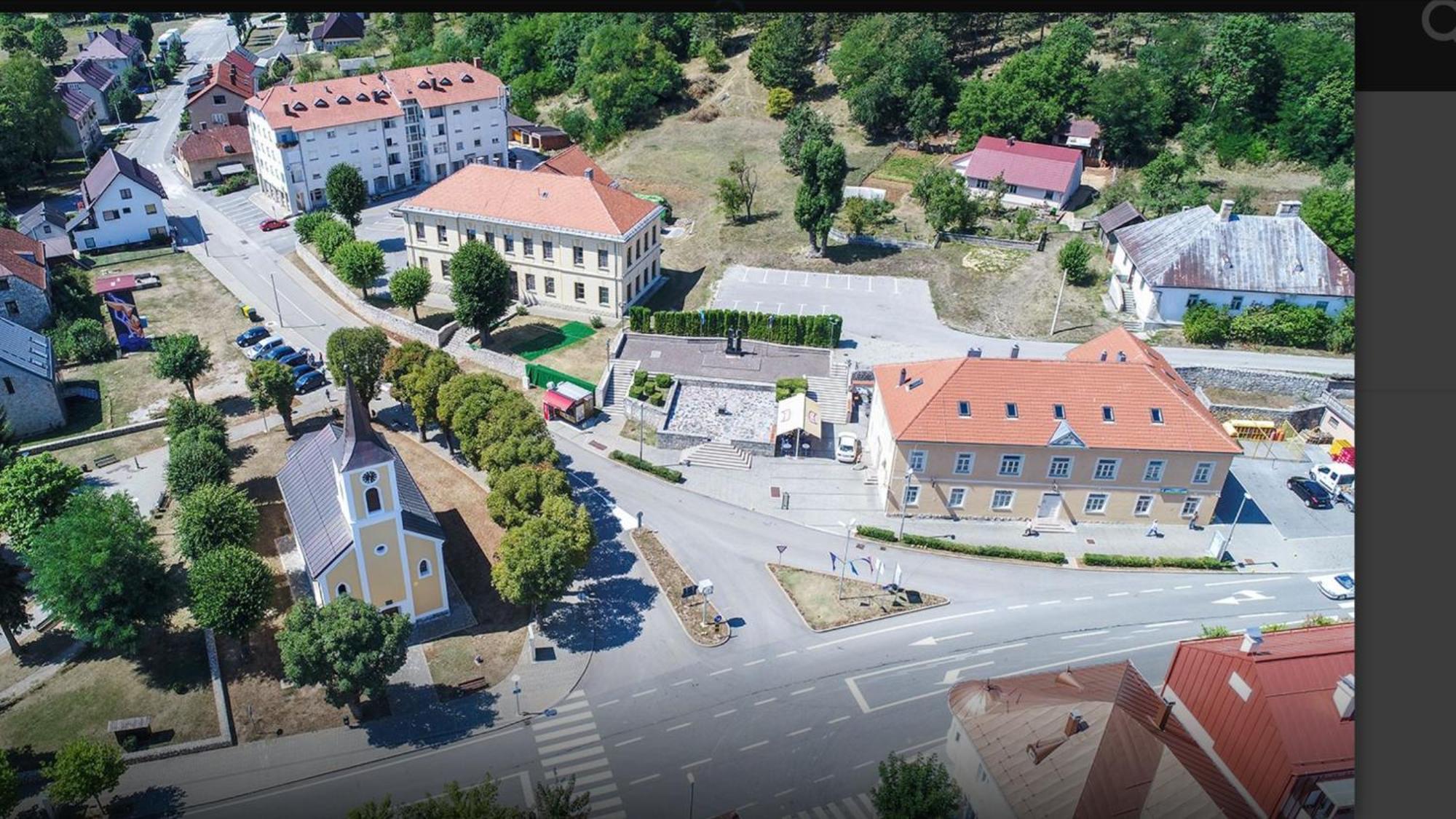 Apartmani Albatros Perusic Exteriör bild
